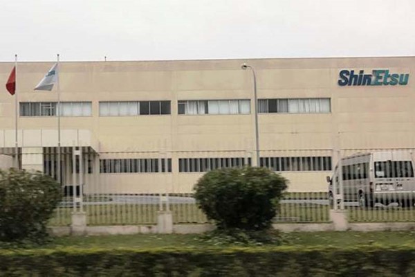 Nhà máy vật liệu điện tử Shin- Etsu Việt Nam